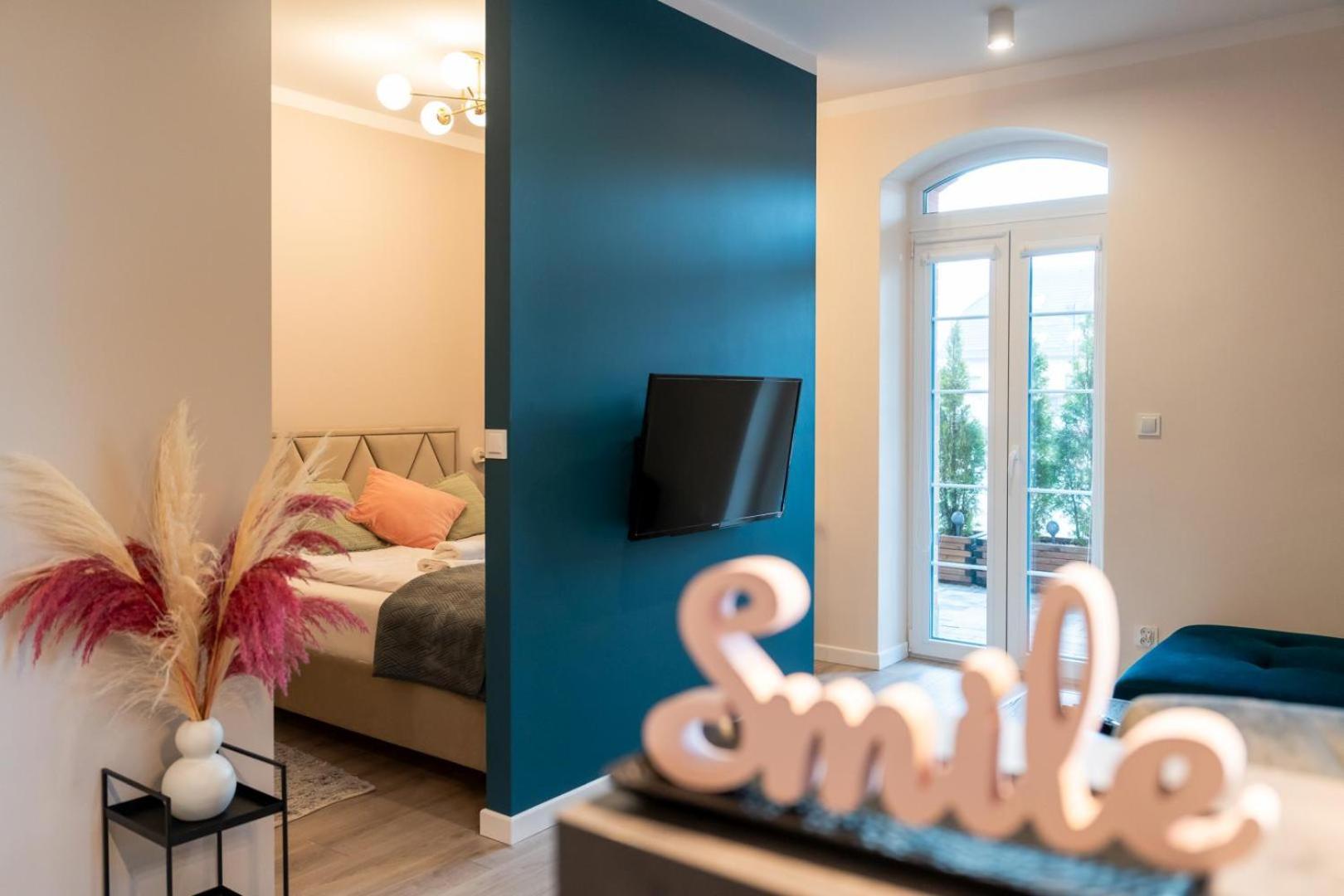 Apartament Smile - Z Prywatnym Monitorowanym Parkingiem By Spaceapart يلينيا غورا المظهر الخارجي الصورة